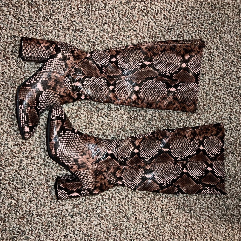 Snakeskin Pattern Knee-High Boots - Picture 1 of 5